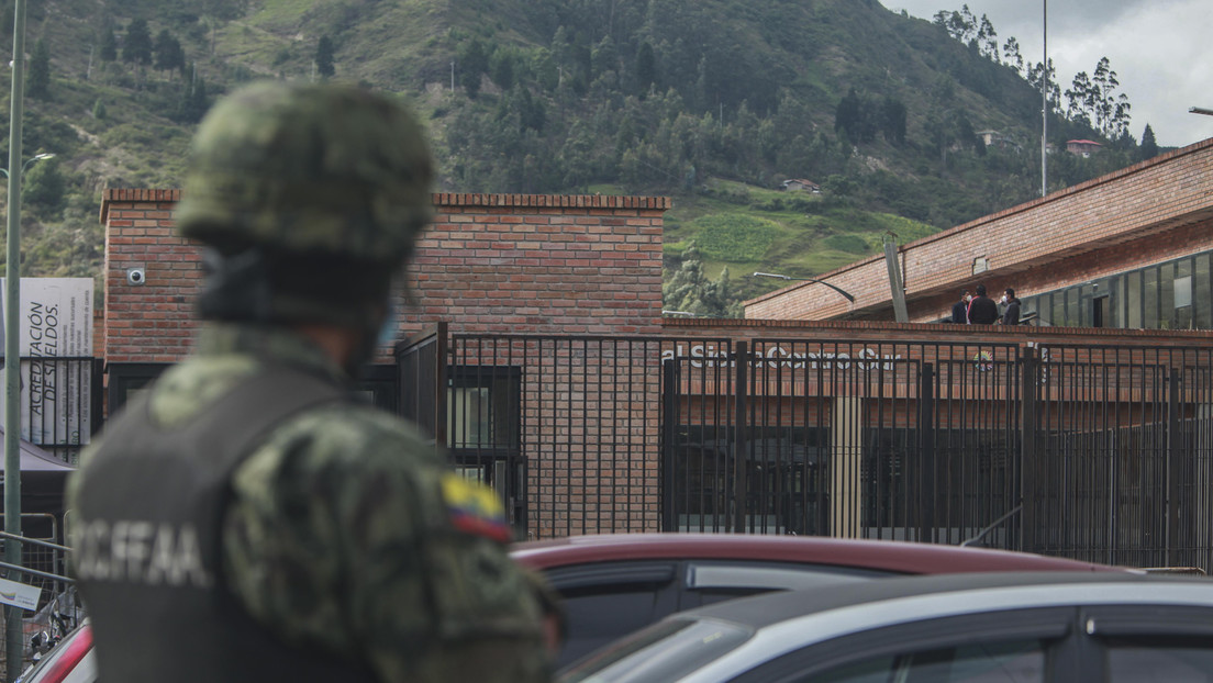 Las advertencias de la ONU y los familiares de los reclusos por la crisis carcelaria en Ecuador que ha dejado más de 450 reos muertos desde 2020