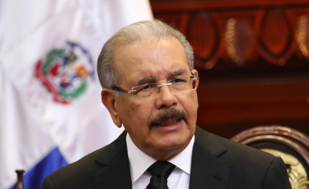 Danilo Medina califica como circo mediático sometimiento a la justicia de exfuncionarios