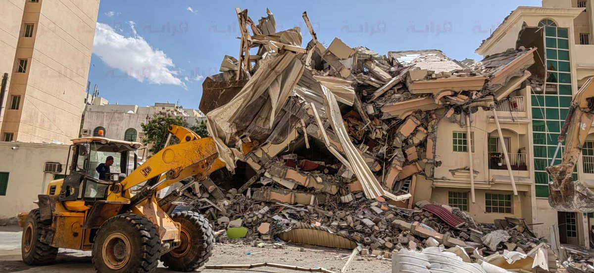 Derrumbe de edificio de cuatro pisos en Catar deja al menos un muert