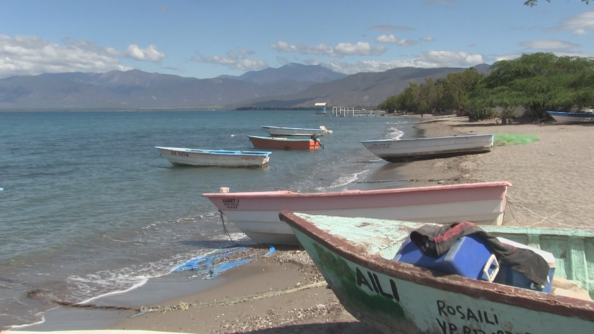 VIDEO: Denuncian poderosos ocupan terrenos de playa Chiquita en Hatillo de Azua