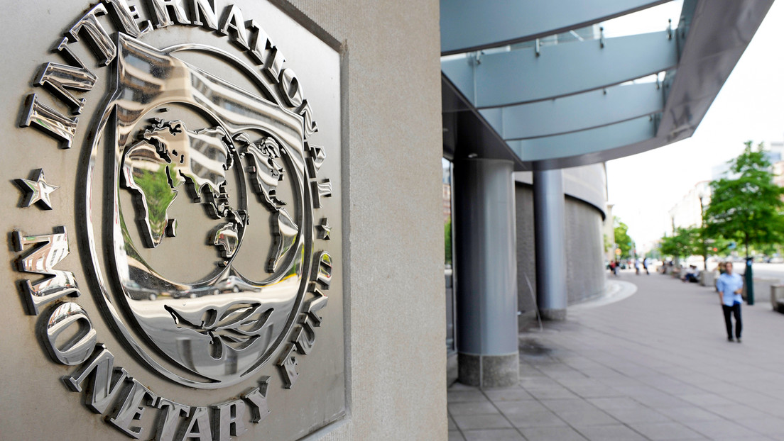 El FMI dice que las nuevas medidas económicas en Argentina “agregan desafíos” al país