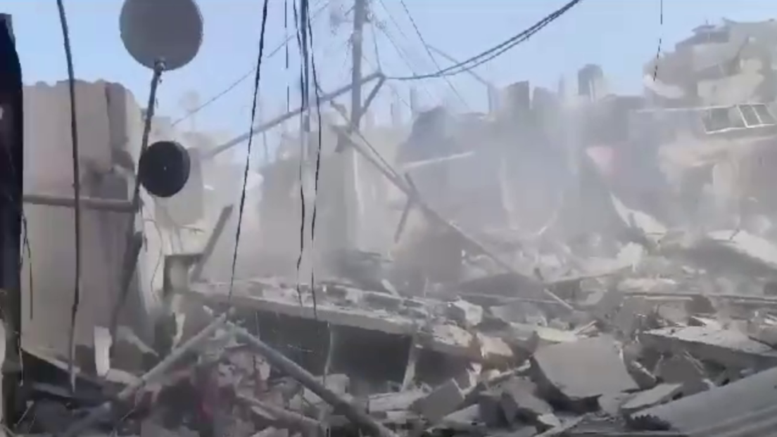 Reportero de RT muestra las ruinas en las que queda un barrio de Gaza tras ataque israelí