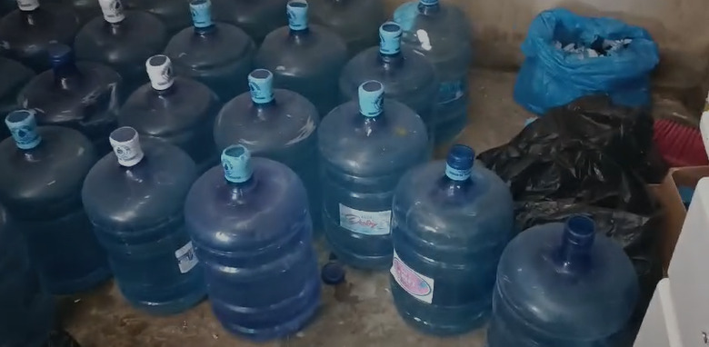 Desmantelan fábricas de alcohol clandestinas en San Pedro de Macorís