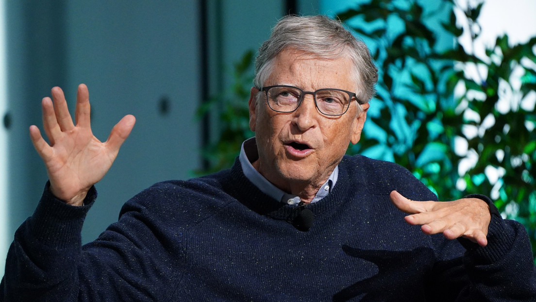 Bill Gates nombra tres áreas que no sufrirán despidos por el desarrollo de la IA