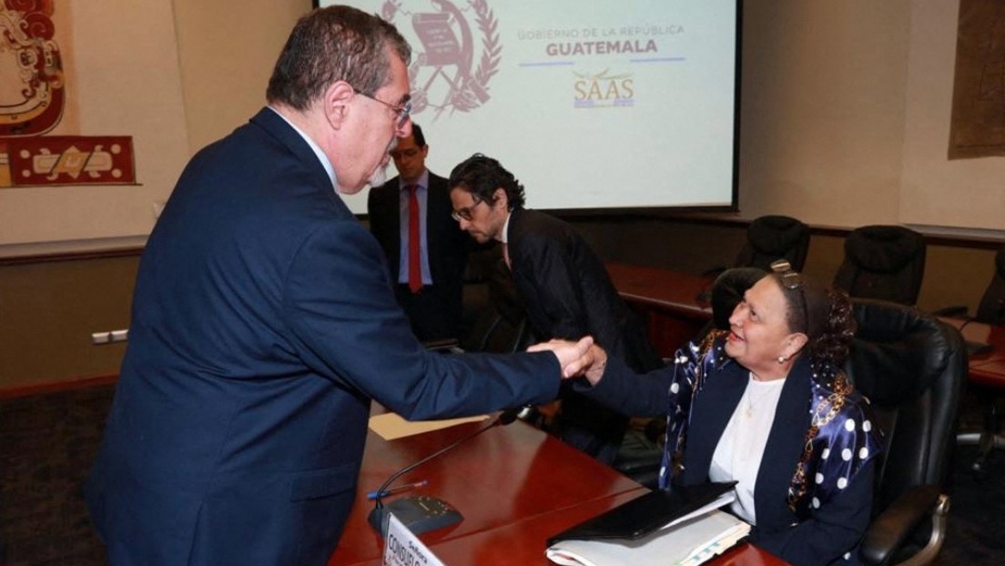 Arévalo arrecia críticas hacia fiscal de Guatemala: “No descansaremos hasta lograr su destitución”