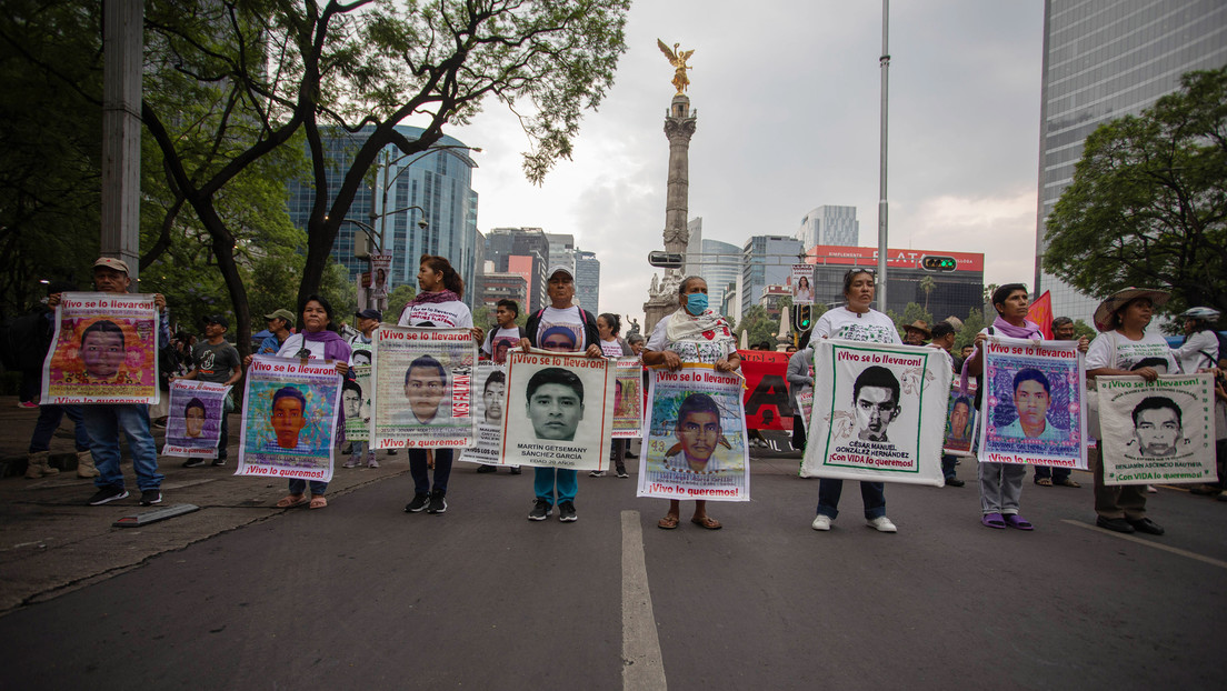 Caso Ayotzinapa: Fiscalía analiza 35 cuerpos entre 2.000 en la búsqueda de los estudiantes