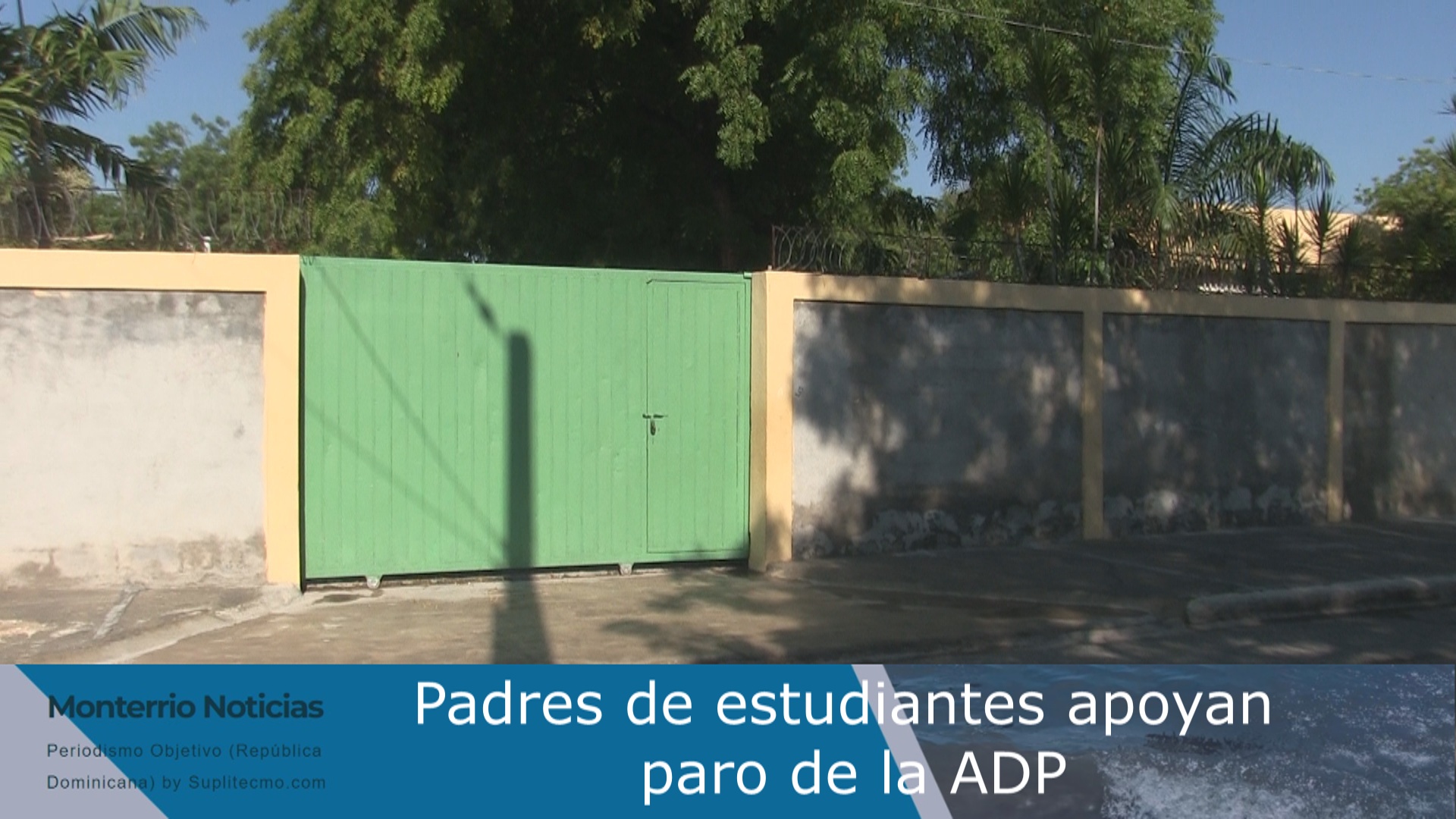 Azua: Padres de estudiantes apoyan paro de la ADP
