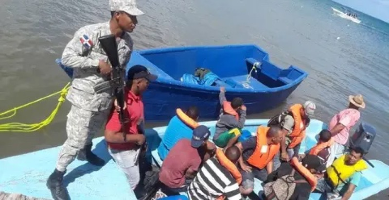 Al menos 402 dominicanos devueltos este año al país tras viajes ilegales por mar
