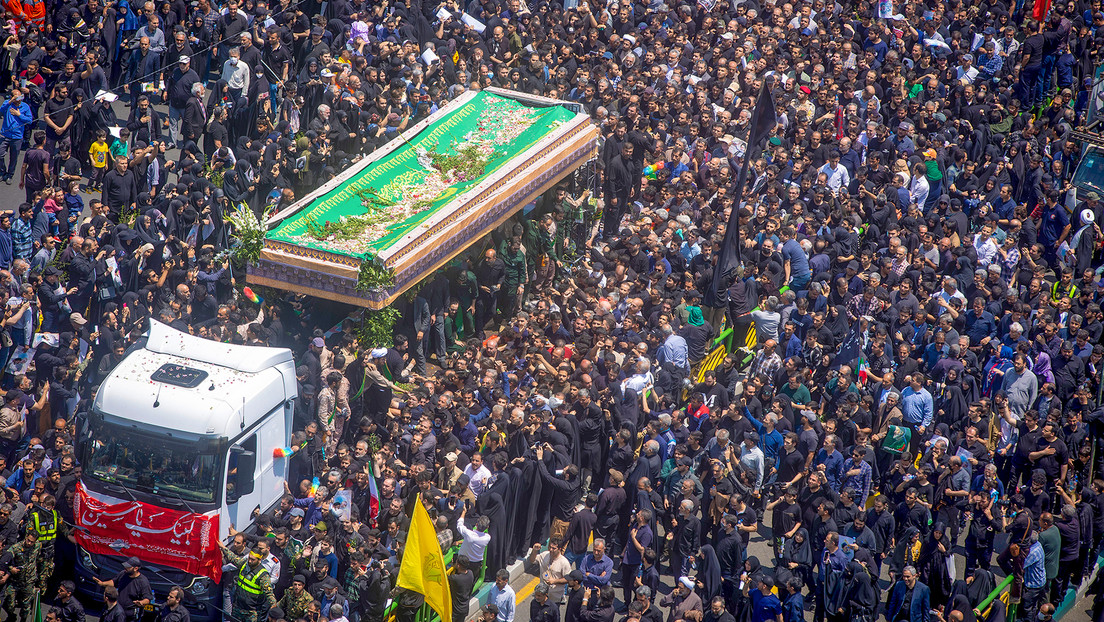Irán entierra a Raisi en su ciudad natal