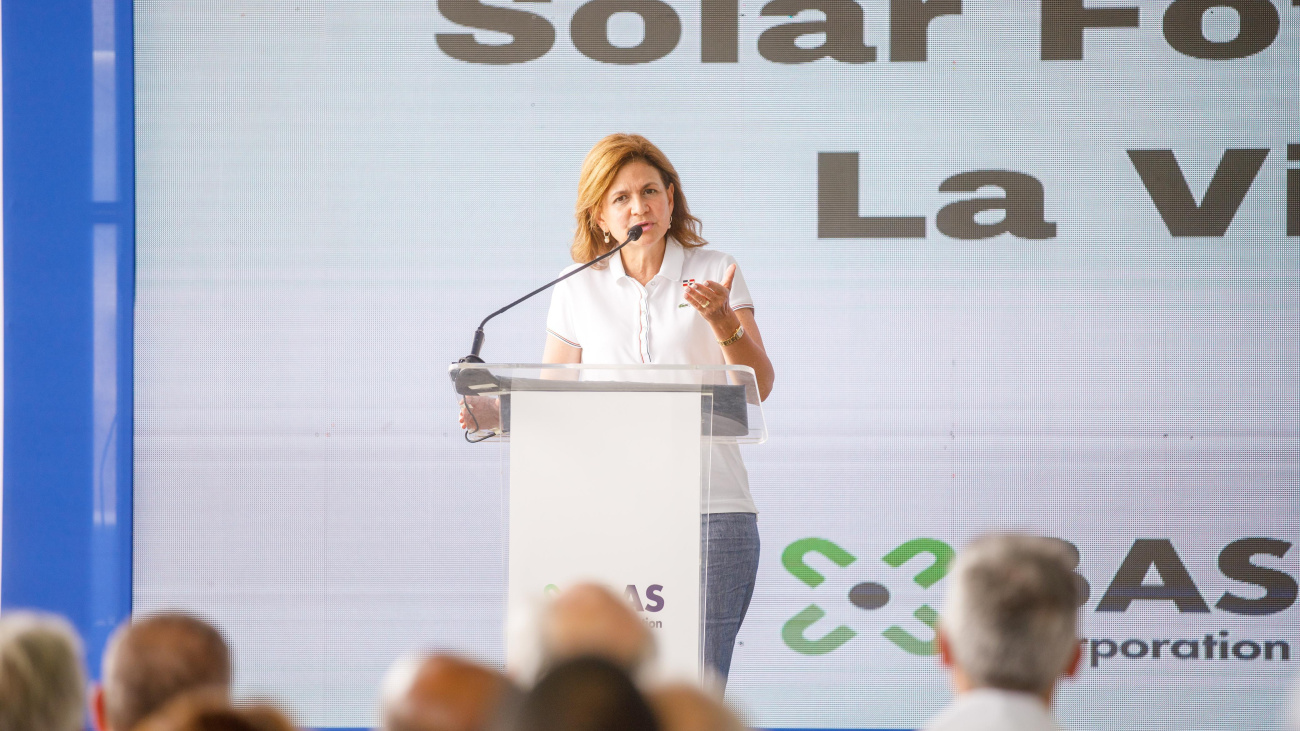 Vicepresidenta Raquel Peña inauguró obras clave en SDN, para garantizar energía renovable, vivienda y seguridad