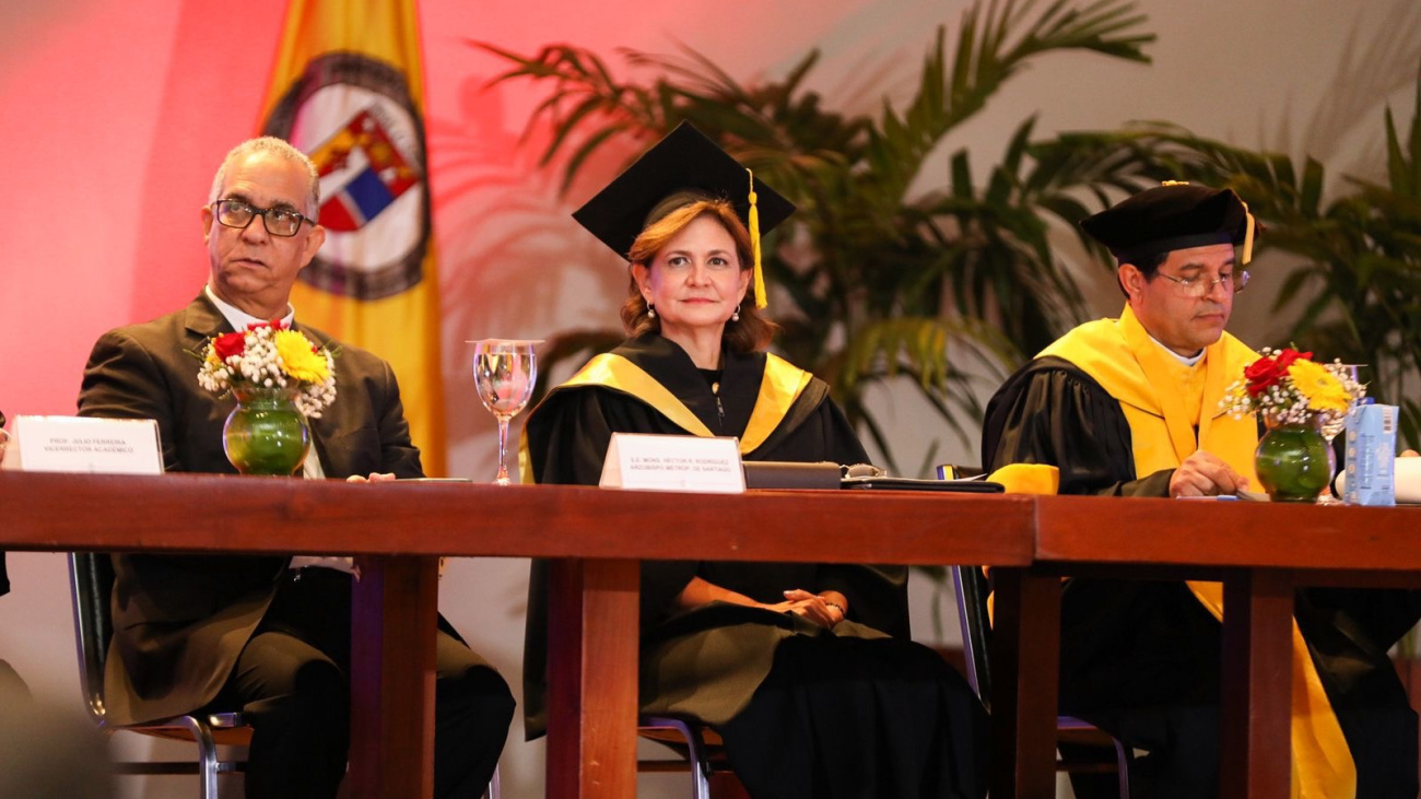 Vicepresidenta Raquel Peña invita a los jóvenes a elegir el servicio público como herramienta de transformación social