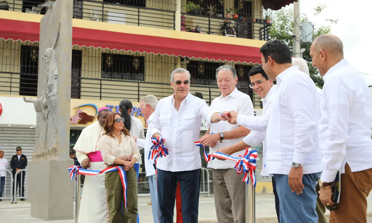 Gobierno inaugura Boulevard de la Peregrinación y reconstrucción de calles circundantes de la Basílica de Higüey