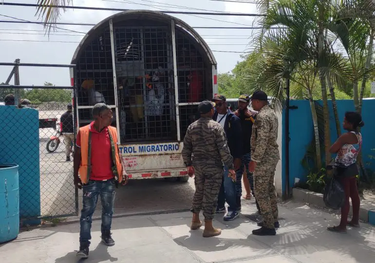 Migración ha detenido en Higüey hasta 500 extranjeros en un solo día