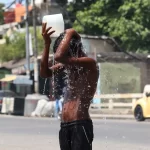 Temperaturas calurosas y polvo del Sahara para este lunes, informa Meteorología