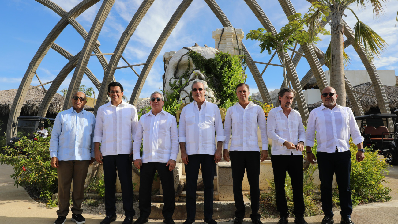 Presidente Abinader asiste a apertura oficial del parque acuático temático El Dorado Park, en la Ciudad Destino Cap Cana