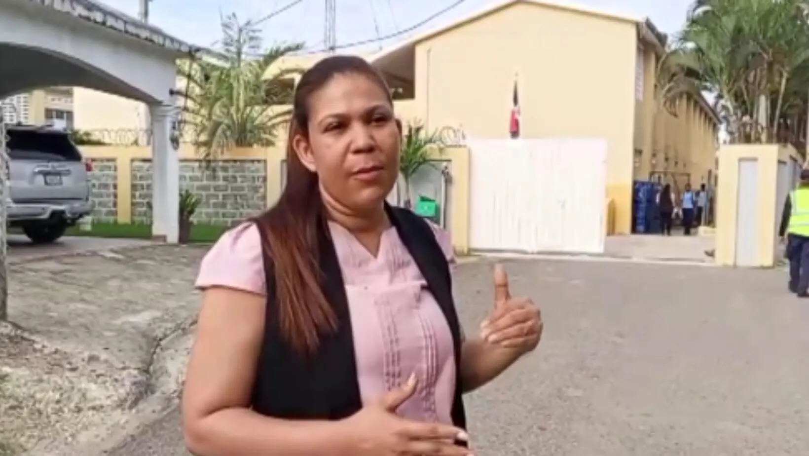 Directora de Centro Educativo pide a los padres más responsabilidad