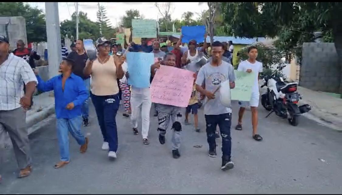 Productores de Hato Nuevo denuncian inundación de sus parcelas por llenado de la presa de Monte Grande