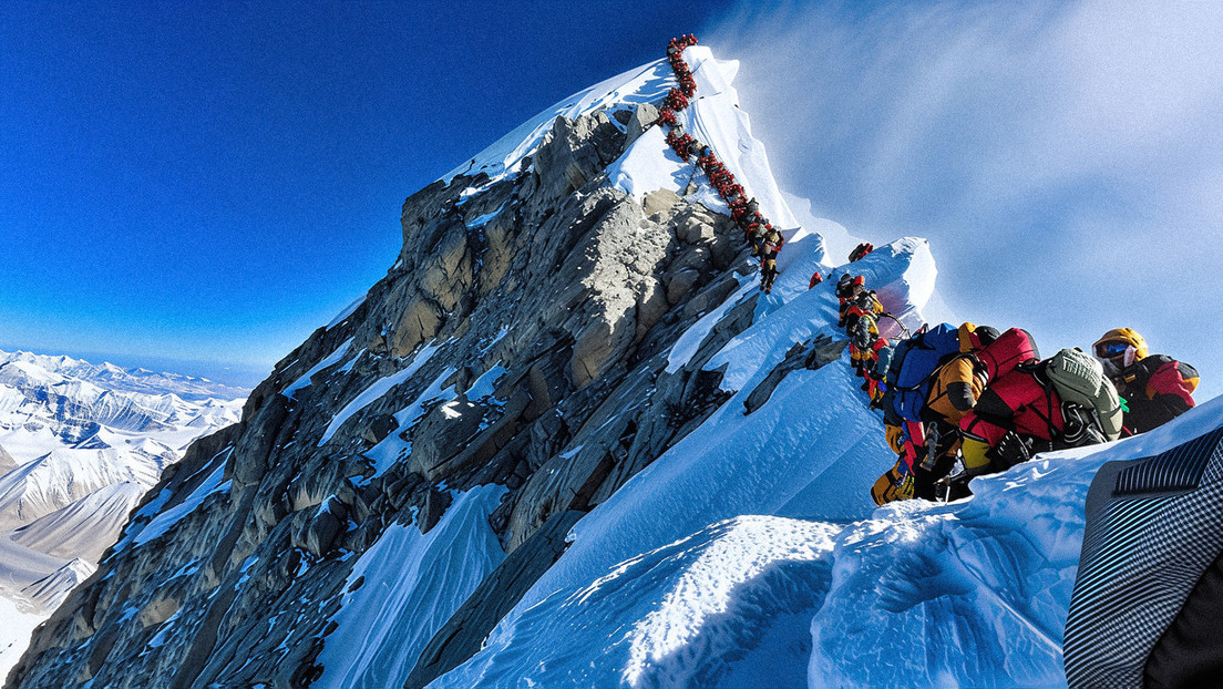 «Ocurrió de forma muy repentina»: cómo sobrevivieron los atrapados en el Everest durante fuerte tormenta de nieve