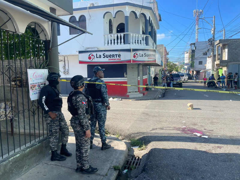 Policía identifica a 5 presuntos responsables de doble homicidio en Pueblo Nuevo, Santiago