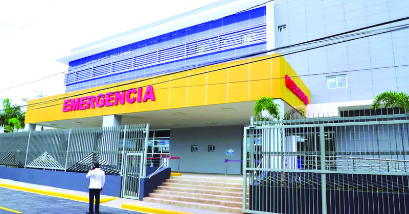 Comunitarios piden intervención en hospital de Andrés, Boca Chica