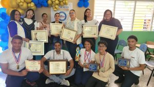 Liceo Profesora Martina Feliz reconoce a estudiantes y docentes en emotivo cierre de año escolar