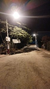 Edesur ilumina Monte Bonito tras gestión del alcalde Celso Valenzuela