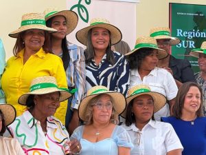 Gobernadora de Azua participa encuentro Internacional Mujer Rural 2030