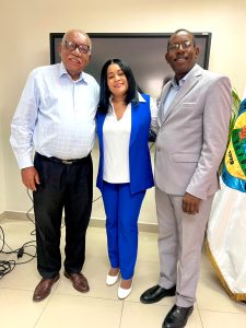 Aura Estela Pujols Báez se convierte en doctora al defender tesis de manera exitosa