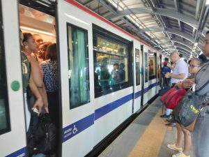 Otra vez usuarios reportaron fallas del Metro de Santo Domingo