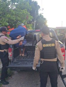 DNCD y MP desmantelan varios puntos de drogas en sectores de Azua