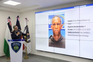Policía captura en Haina autor de robo con violencia contra Kenny Grullón y recupera pertenencias sustraídas.