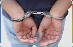 Niño de 12 años llega armado a centro educativo en Azua; Policía detiene a su padre